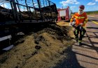 Bombeiros evitam risco de explosão durante incêndio em carreta carregada com milho na BR-158, em Ribeirão Cascalheira