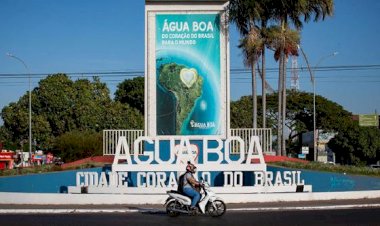 Governo de MT garante desenvolvimento em Água Boa com asfalto novo, escolas e investimentos no social